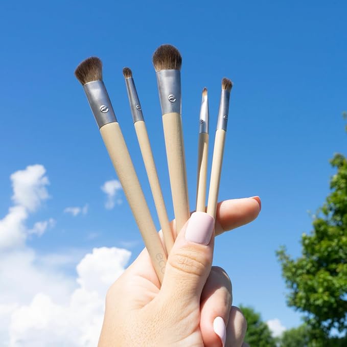 EcoTools Daily Defined Eye Makeup Brush Kit, Travel Friendly, Versatile Eye Makeup Looks, Convenient Makeup Tools On-The-Go, For Eyeshadow & Eye Liner, Eco-Friendly Makeup Brushes, 5 Piece Set