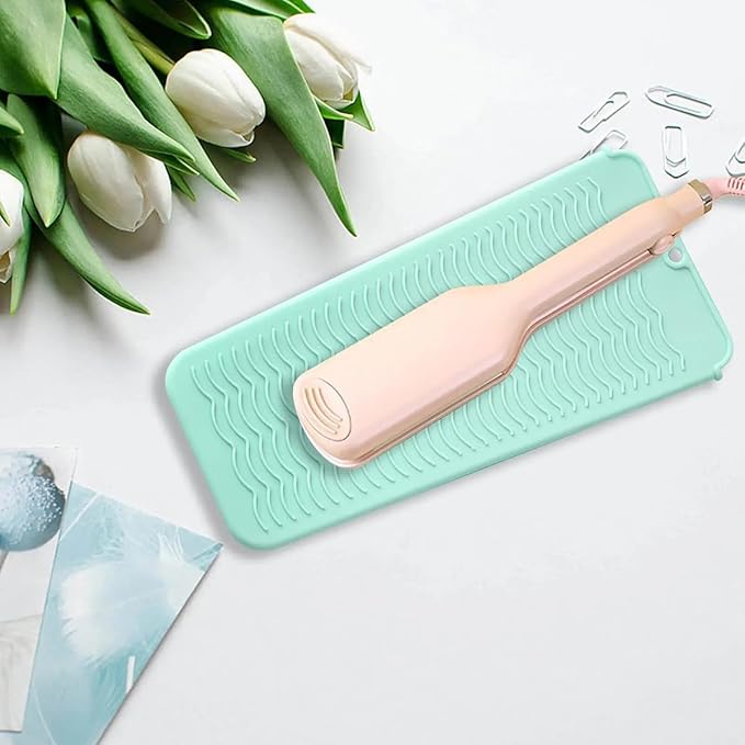 Heat Resistant Silicone Mat with Hanging Hole, Straightener Heat Resistant Travel Mat & Pouch for Curling Iron, Flat Iron and Other Hot Hair Styling Tools, 11 x 5 in, Green