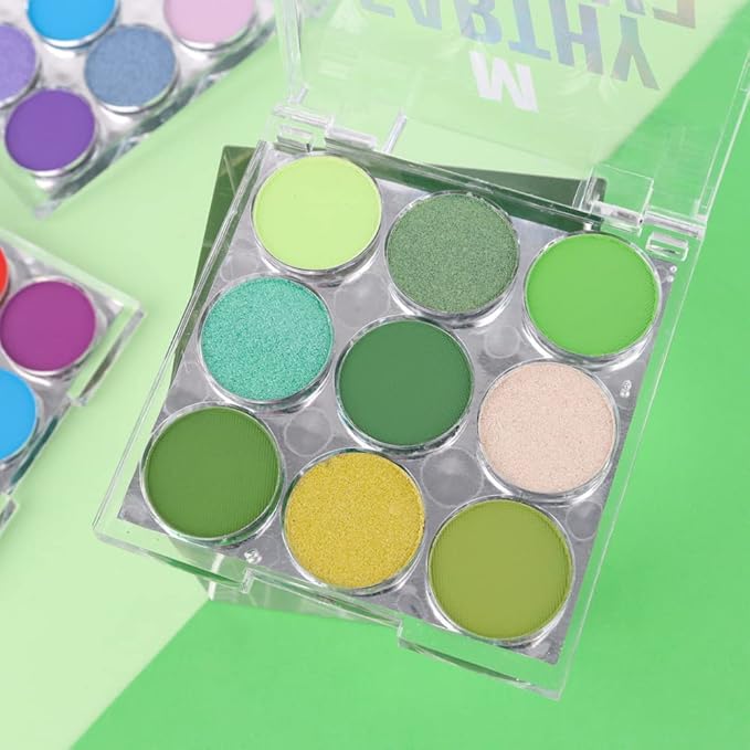9-Color Shimmer & Matte Green Eyeshadow Palette – Highly Pigmented Light & Dark Green Shades, Blendable Shiny & Matt Makeup Powder