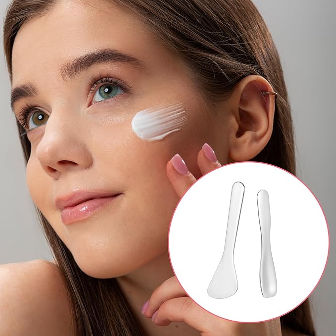 2 Pcs Mini Metal Cosmetic Spatula, Reusable Skin Care Spoon Beauty Scoop Spatula Multi-functional Facial Applicator Tool for Skin Care Creams Eye Cream Essences Beauty Accessories