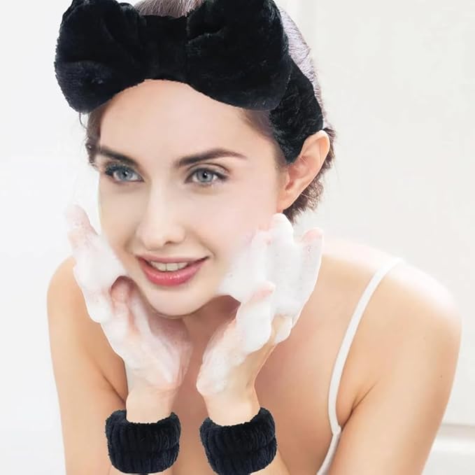 25Pcs Makeup Brush Sets with Wristbands and Headband, Including 14Pcs Makeup Brushes, 3Pcs Blender Sponge, 4Pcs Powder Puffs, Multi-functional Makeup Tool Set for Women and Girls (Black)