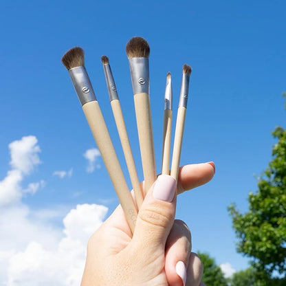 EcoTools Daily Defined Eye Makeup Brush Kit, Travel Friendly, Versatile Eye Makeup Looks, Convenient Makeup Tools On-The-Go, For Eyeshadow & Eye Liner, Eco-Friendly Makeup Brushes, 5 Piece Set