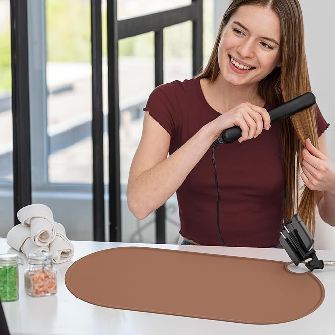 Noverlife Silicone Makeup Mat, Heat Resistant Vanity Protector Mat, Large Curling Iron Pad Protector for Vanity Top, No Slip Hot Tools Mat, Foldable Vanity Mat for Makeup Hair Styling Tool, 19.6"x9.8"